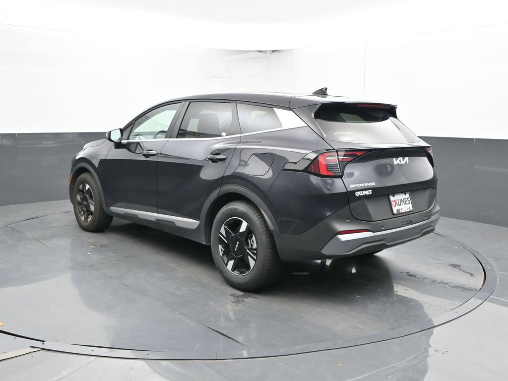 Used 2026 Kia Sportage LX FWD image 9