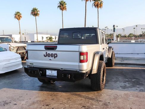 Used 2022 Jeep Gladiator Rubicon w/ Trailer Tow Package AWD/4WD image 9