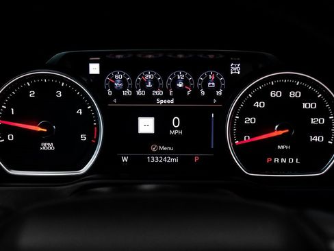 Used 2022 Chevrolet Silverado 2500 High Country w/ Safety Package II image 30