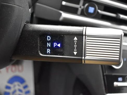 Used 2025 Hyundai Santa Fe SEL FWD image 33