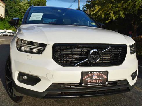 Used 2019 Volvo XC40 T5 R-Design AWD/4WD image 60