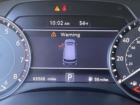 Used 2022 Nissan Armada SL w/ Captain's Chairs Package image 28