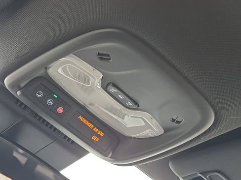 Used 2024 Chevrolet Colorado Trail Boss image 29