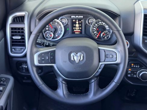 Used 2023 RAM 1500 Big Horn AWD/4WD image 18