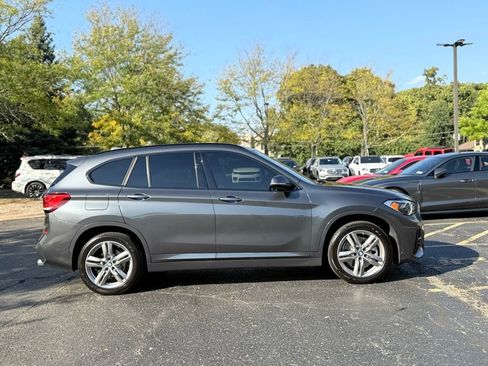 Used 2021 BMW X1 xDrive28i w/ M Sport Package image 11