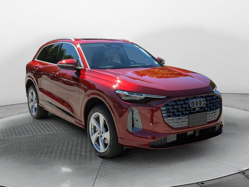 New 2026 Audi Q5 Premium AWD/4WD image 1