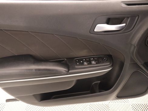 Used 2022 Dodge Charger SXT AWD/4WD image 14