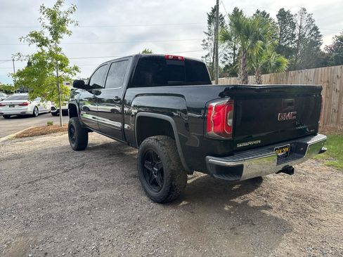 Used 2017 GMC Sierra 1500 SLT w/ SLT Premium Package AWD/4WD image 18