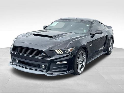 Used 2015 Ford Mustang GT Premium w/ Equipment Group 401A RWD image 4