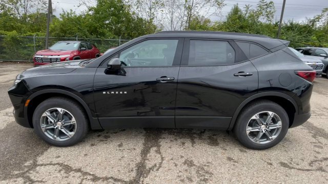 New 2026 Chevrolet Blazer LT w/ Convenience Package FWD image 7
