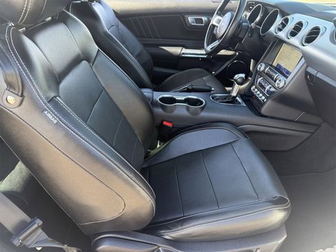 Used 2020 Ford Mustang GT Premium image 13