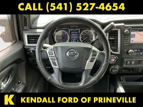 Used 2018 Nissan Titan SV w/ SV Convenience Package AWD/4WD image 13
