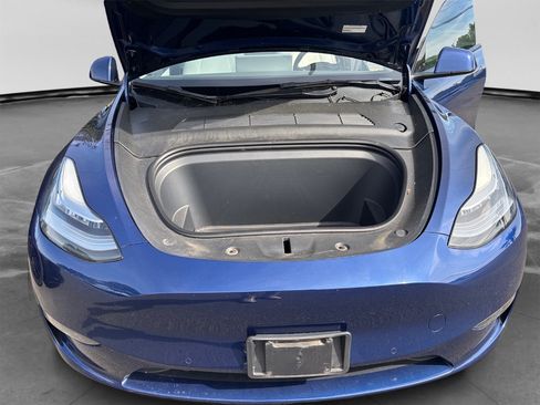 Used 2022 Tesla Model Y Long Range AWD/4WD image 11