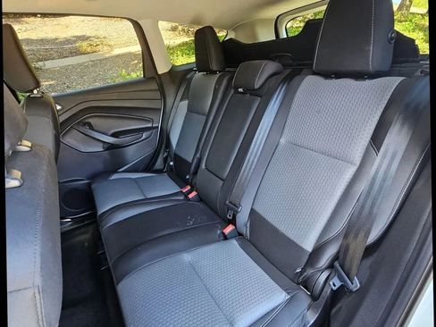 Used 2018 Ford Escape SE w/ SE Sync 3 Package AWD/4WD image 23