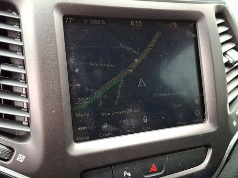 Certified 2020 Jeep Cherokee Trailhawk w/ Cold Weather Group image 18