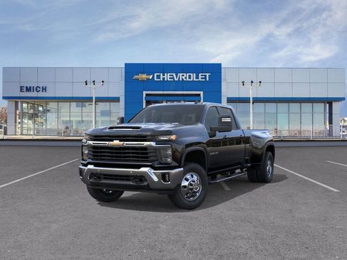 New 2026 Chevrolet Silverado 3500 LT image 8