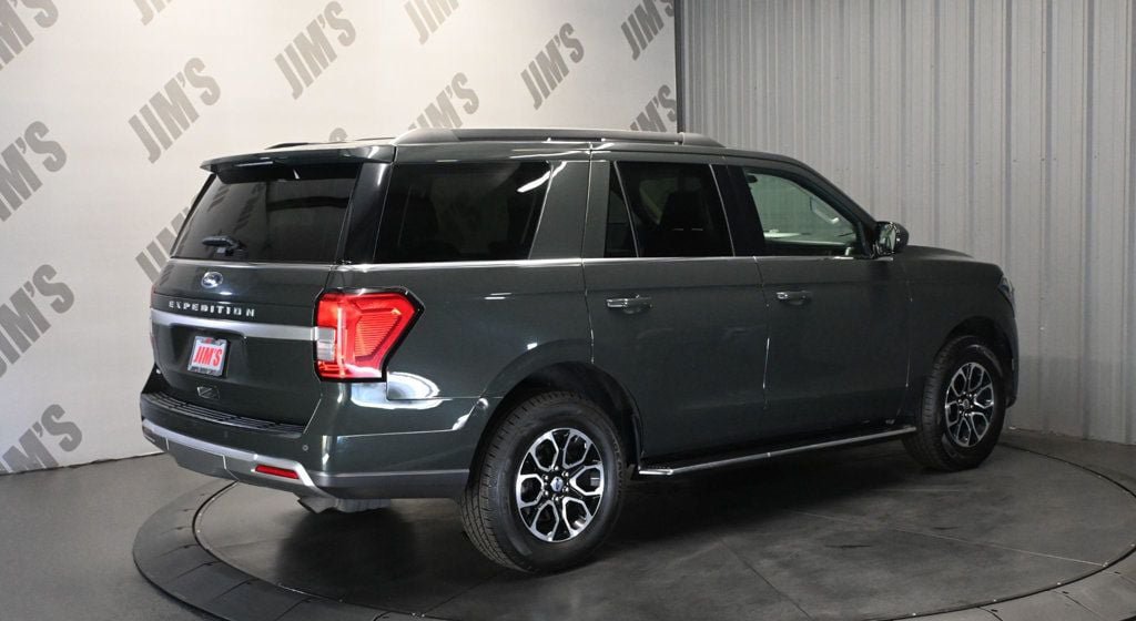 Used 2023 Ford Expedition XLT RWD image 13