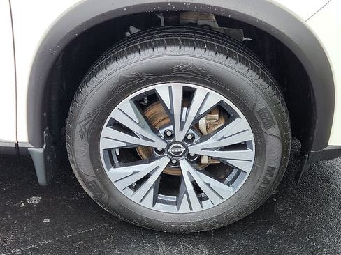 Certified 2023 Nissan Rogue SV w/ SV Premium B Package AWD/4WD image 8