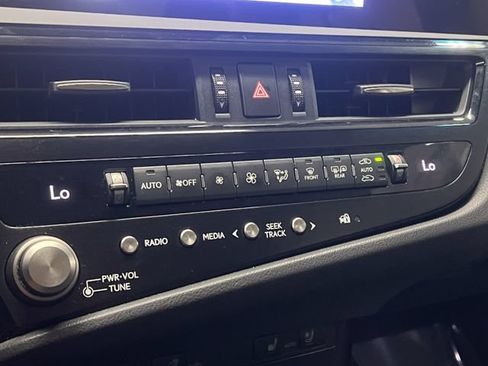 Certified 2024 Lexus ES 350 w/ Premium Package FWD image 20