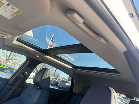 Used 2024 Nissan Ariya AWD image 20