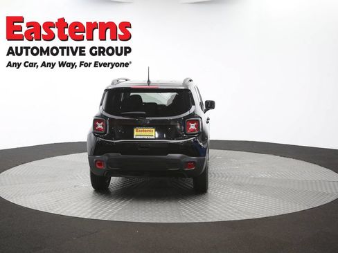 Used 2023 Jeep Renegade Latitude AWD/4WD image 39