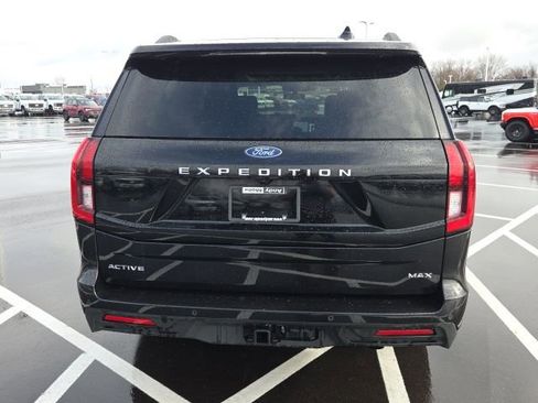 Used 2025 Ford Expedition Max Active image 9