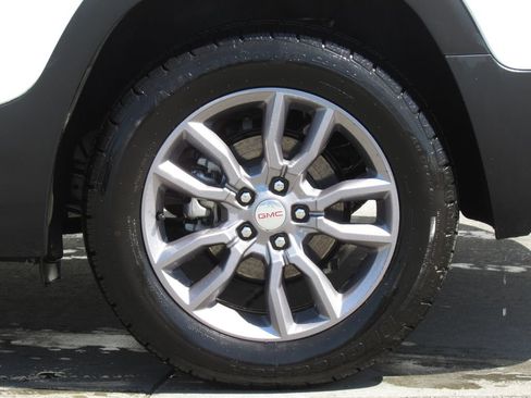 Used 2023 GMC Terrain SLT w/ Tech Package AWD/4WD image 36