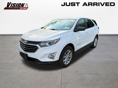 Used 2021 Chevrolet Equinox LS w/ LS Convenience Package