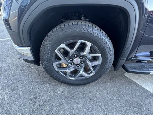 New 2026 GMC Sierra 1500 SLT image 10