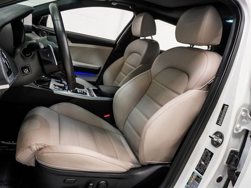 Used 2019 Kia Stinger GT2 image 6