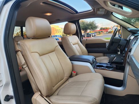 Used 2014 Ford F150 Lariat w/ Equipment Group 502A Luxury image 15