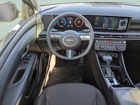 New 2026 Hyundai Tucson SE image 30