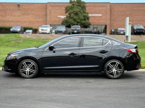 Used 2017 Acura ILX FWD image 7