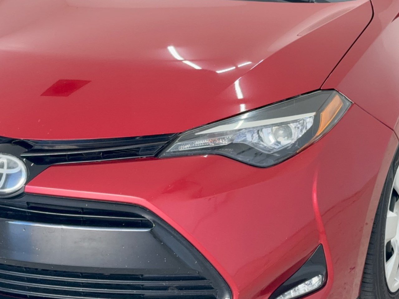 Used 2017 Toyota Corolla LE FWD image 12