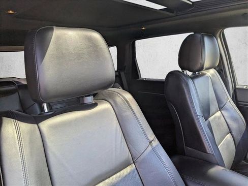 Used 2019 Jeep Grand Cherokee Limited w/ Luxury Group II image 19