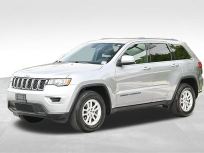 Used 2020 Jeep Grand Cherokee Laredo