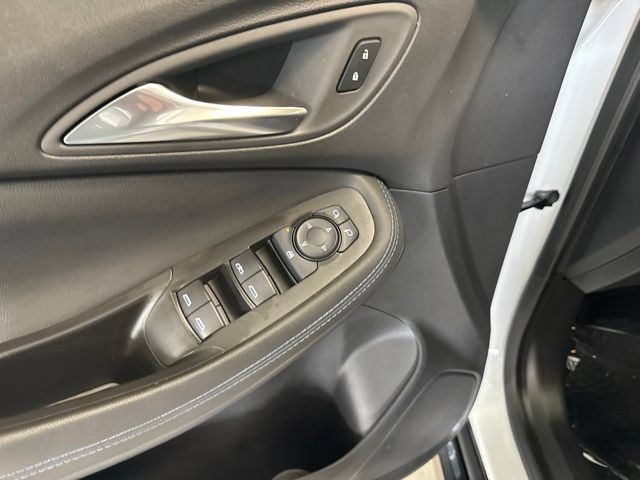 Used 2026 Buick Encore GX Sport Touring w/ Advanced Technology Package FWD image 42