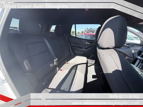 Used 2026 Chevrolet Equinox LT FWD image 11