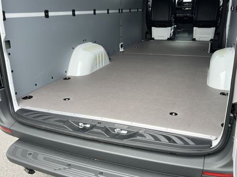 New 2026 Mercedes-Benz Sprinter 2500 image 25