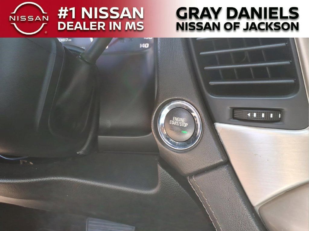Used 2018 GMC Yukon Denali AWD/4WD image 16