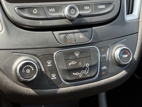 Used 2024 Chevrolet Malibu LS FWD image 16