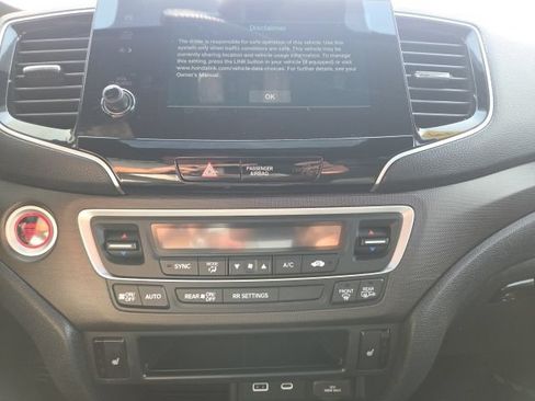 Used 2024 Honda Passport TrailSport image 27