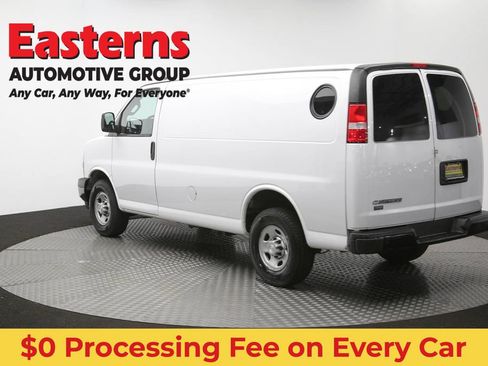 Used 2021 Chevrolet Express 3500 w/ Driver Convenience Package RWD image 60