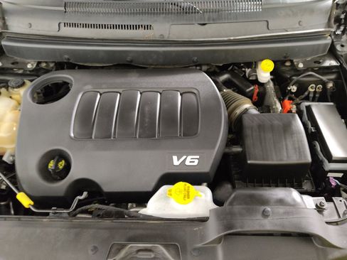 Used 2019 Dodge Journey SE w/ Connectivity Group FWD image 30