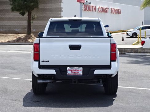 New 2025 Toyota Tacoma TRD Sport image 6