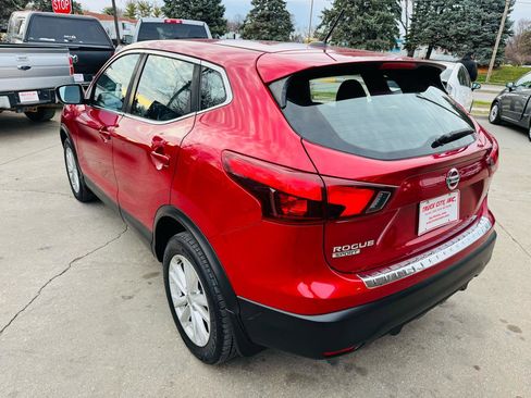 Used 2017 Nissan Rogue Sport S w/ S Appearance Package image 5