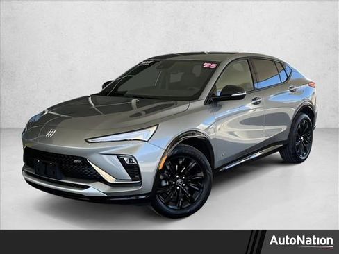 Used 2025 Buick Envista Sport Touring image 1