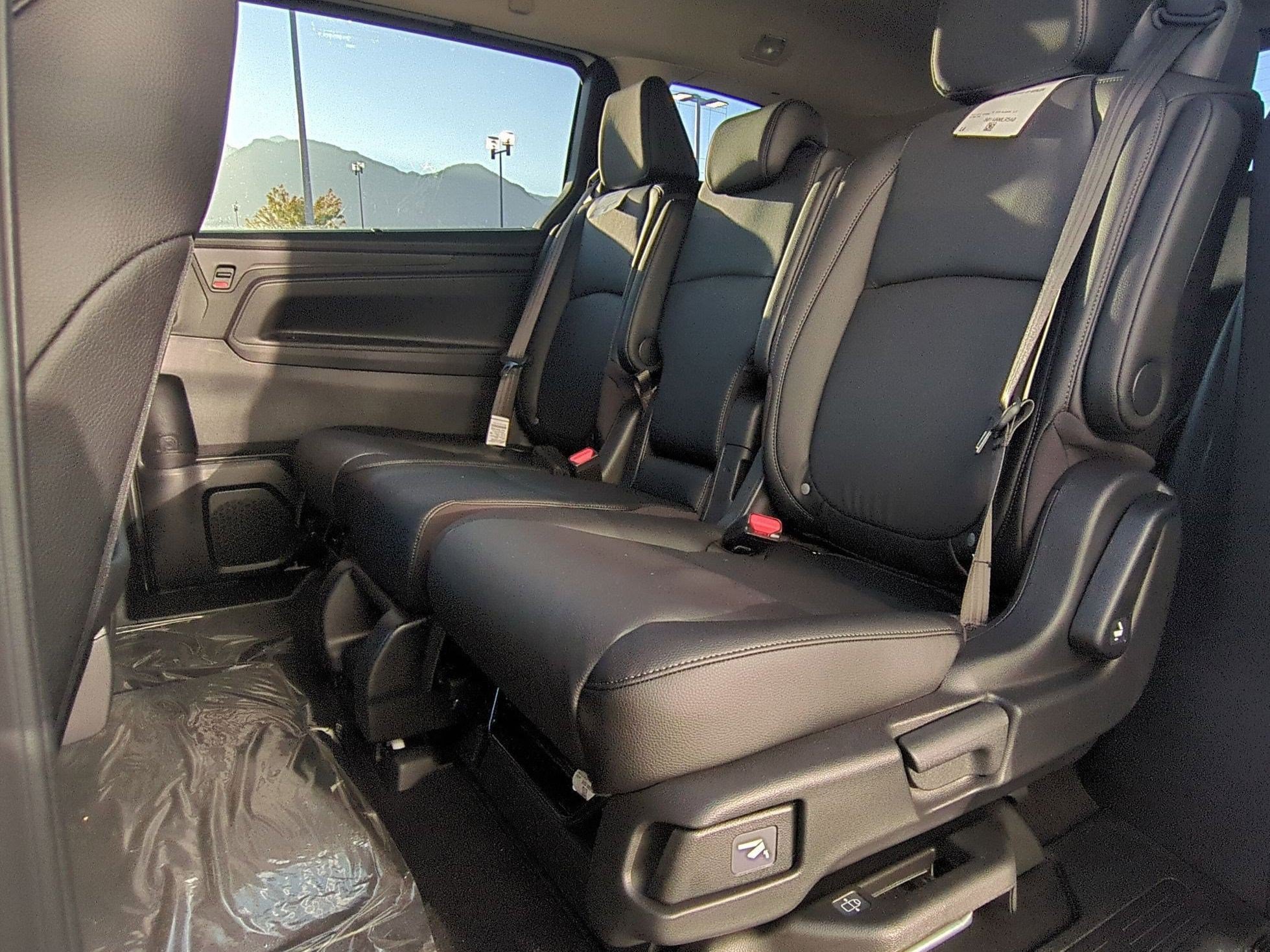 New 2027 Honda Odyssey EX-L image 16