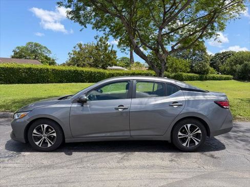 Used 2023 Nissan Sentra SV FWD image 3