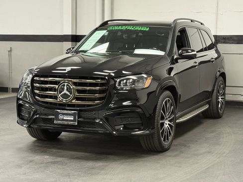Certified 2026 Mercedes-Benz GLS 580 4MATIC image 8